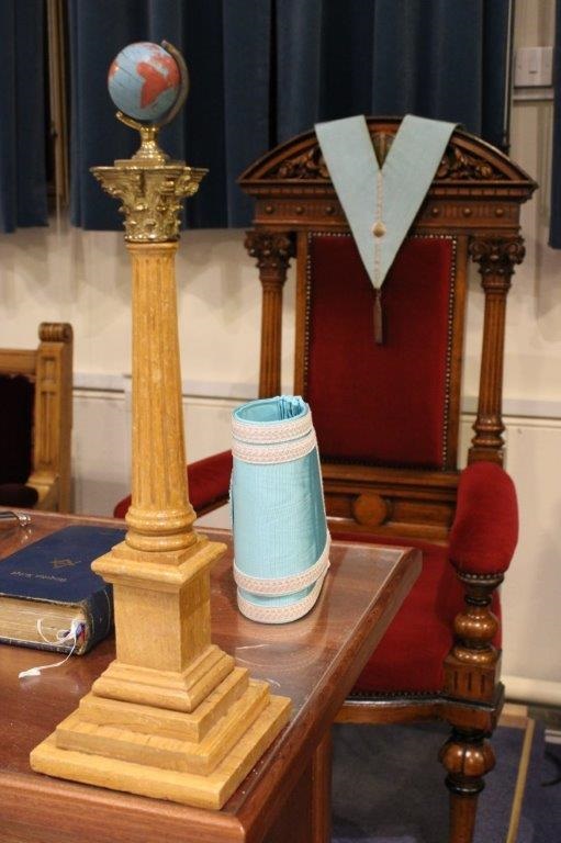 JWpedestal